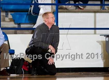 Thumbnail 2 in Pearce vs. Centennial (4A Bi-District Playoffs) photogallery.