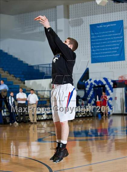 Thumbnail 3 in Pearce vs. Centennial (4A Bi-District Playoffs) photogallery.
