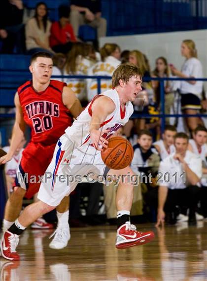 Thumbnail 2 in Pearce vs. Centennial (4A Bi-District Playoffs) photogallery.
