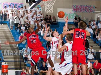 Thumbnail 2 in Pearce vs. Centennial (4A Bi-District Playoffs) photogallery.