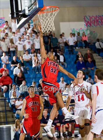 Thumbnail 3 in Pearce vs. Centennial (4A Bi-District Playoffs) photogallery.