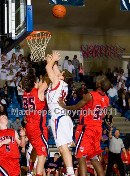 Thumbnail 2 in Pearce vs. Centennial (4A Bi-District Playoffs) photogallery.