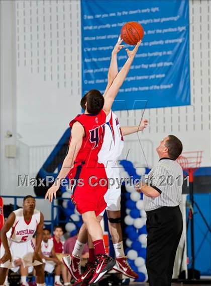 Thumbnail 2 in Pearce vs. Centennial (4A Bi-District Playoffs) photogallery.