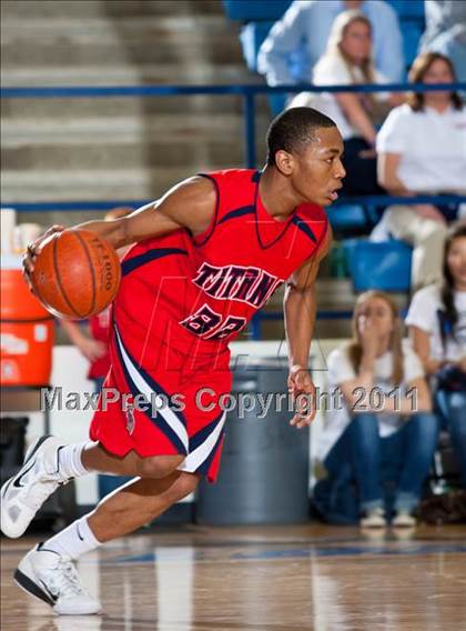 Thumbnail 2 in Pearce vs. Centennial (4A Bi-District Playoffs) photogallery.
