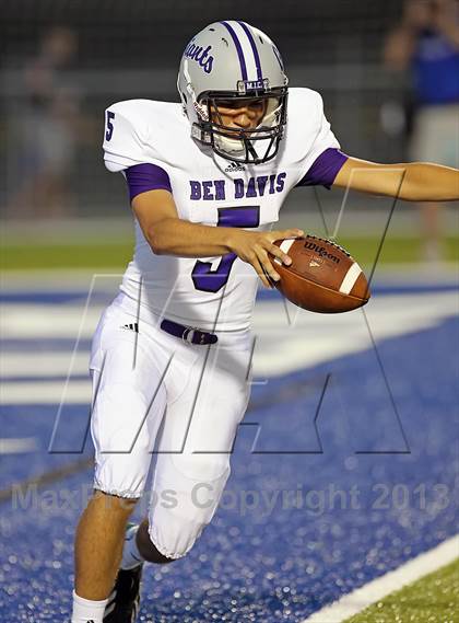 Thumbnail 3 in Ben Davis @ St. Xavier (Crosstown Showdown) photogallery.