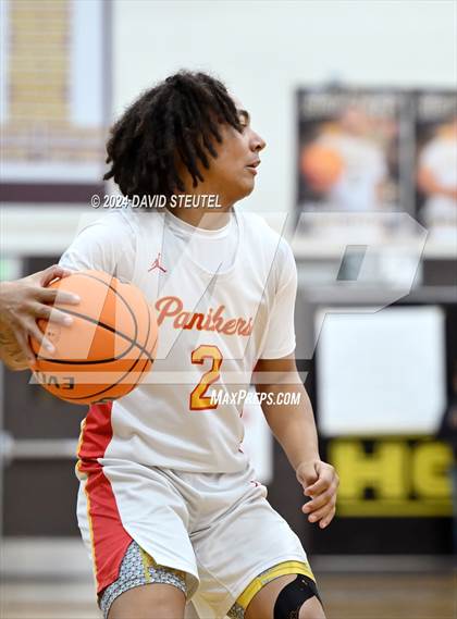 Thumbnail 1 in Marysville vs. Chico (Mel Good Holiday Classic) photogallery.
