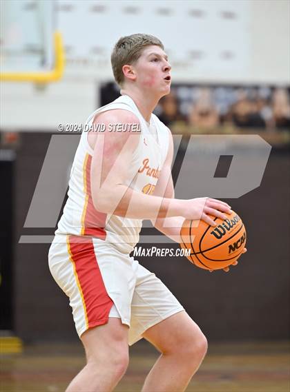 Thumbnail 1 in Marysville vs. Chico (Mel Good Holiday Classic) photogallery.