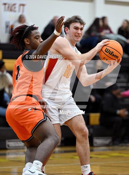 Thumbnail 2 in Marysville vs. Chico (Mel Good Holiday Classic) photogallery.
