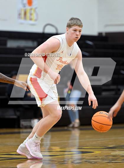Thumbnail 2 in Marysville vs. Chico (Mel Good Holiday Classic) photogallery.