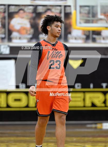 Thumbnail 2 in Marysville vs. Chico (Mel Good Holiday Classic) photogallery.