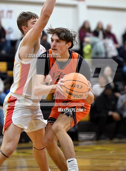 Thumbnail 2 in Marysville vs. Chico (Mel Good Holiday Classic) photogallery.