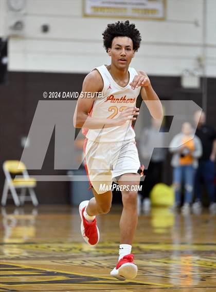 Thumbnail 2 in Marysville vs. Chico (Mel Good Holiday Classic) photogallery.