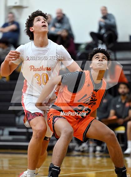 Thumbnail 2 in Marysville vs. Chico (Mel Good Holiday Classic) photogallery.