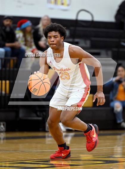 Thumbnail 1 in Marysville vs. Chico (Mel Good Holiday Classic) photogallery.