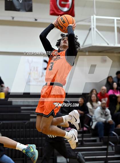 Thumbnail 1 in Marysville vs. Chico (Mel Good Holiday Classic) photogallery.
