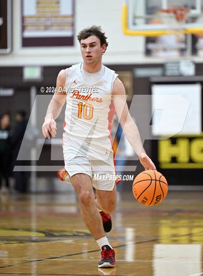 Thumbnail 2 in Marysville vs. Chico (Mel Good Holiday Classic) photogallery.