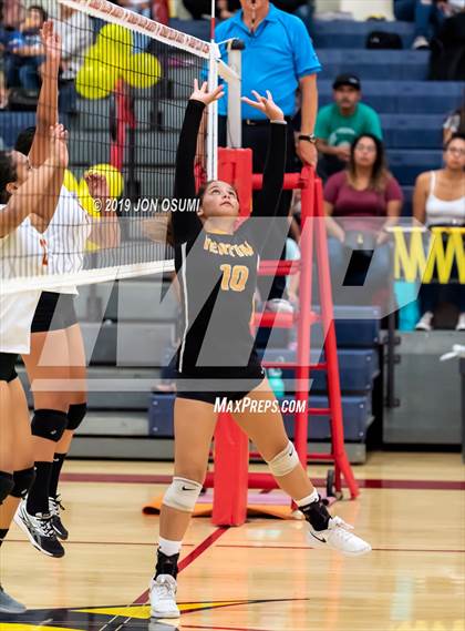 Thumbnail 2 in Ventura @ Oxnard photogallery.