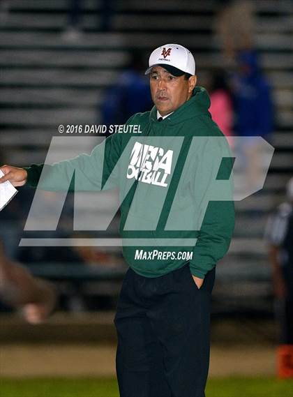 Thumbnail 3 in Capital Christian vs. Mesa Verde photogallery.