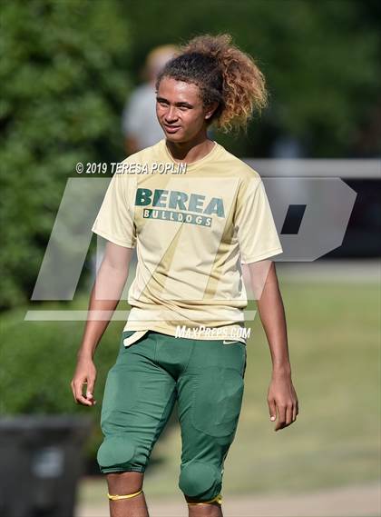 Thumbnail 1 in Berea vs Riverside (Greenville Jamboree) photogallery.