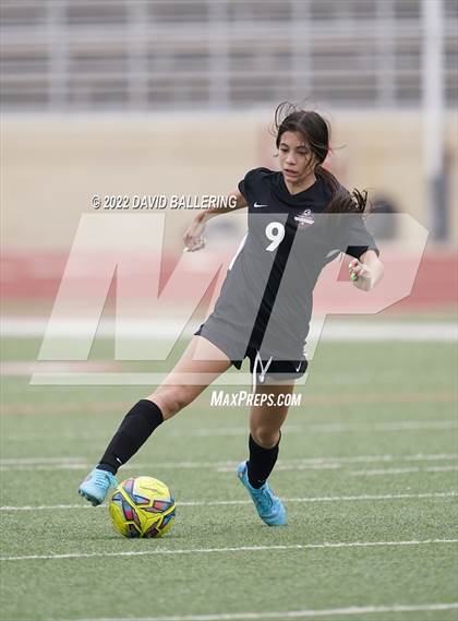 Thumbnail 3 in Marcus vs. Arlington (UIL 6A Area Playoff) photogallery.