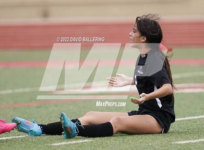 Thumbnail 2 in Marcus vs. Arlington (UIL 6A Area Playoff) photogallery.