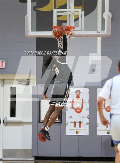 Thumbnail 1 in Seagoville @ South Oak Cliff photogallery.