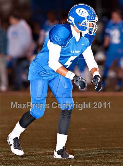 Thumbnail 3 in La Habra vs. Servite photogallery.