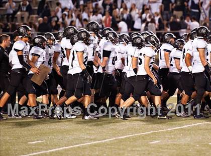 Thumbnail 3 in La Habra vs. Servite photogallery.