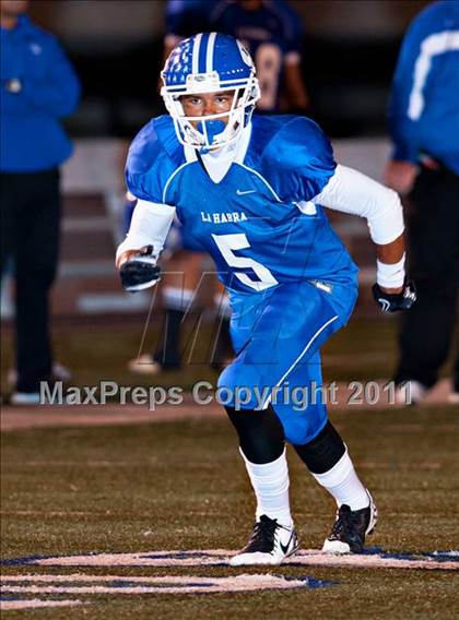 Thumbnail 2 in La Habra vs. Servite photogallery.