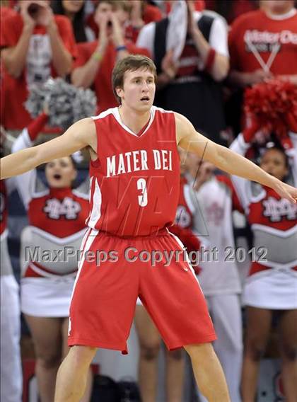 Thumbnail 3 in Mater Dei vs. Sheldon (CIF State D1 Final) photogallery.