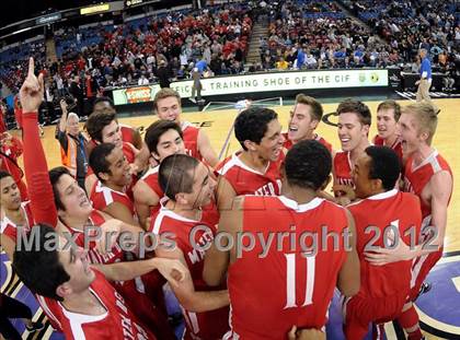 Thumbnail 3 in Mater Dei vs. Sheldon (CIF State D1 Final) photogallery.