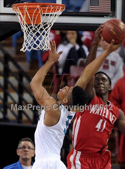 Thumbnail 1 in Mater Dei vs. Sheldon (CIF State D1 Final) photogallery.