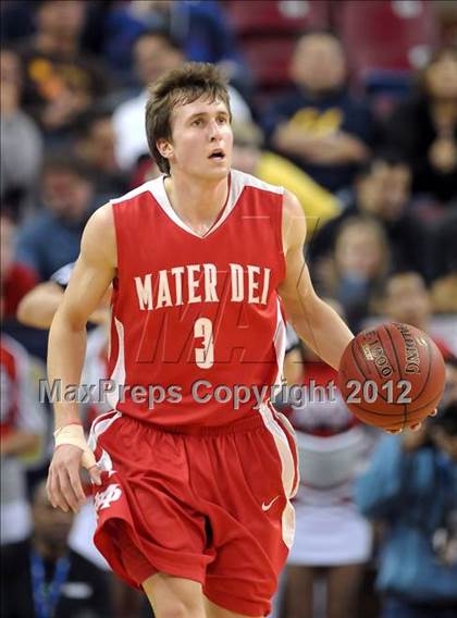Thumbnail 3 in Mater Dei vs. Sheldon (CIF State D1 Final) photogallery.