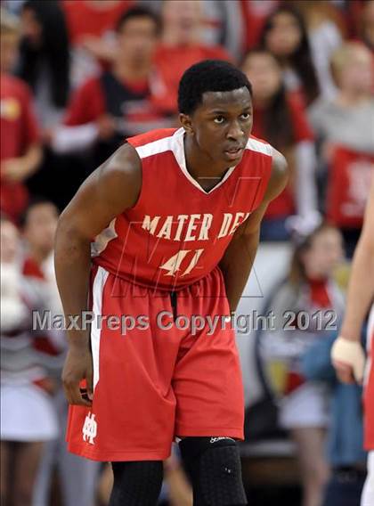 Thumbnail 3 in Mater Dei vs. Sheldon (CIF State D1 Final) photogallery.