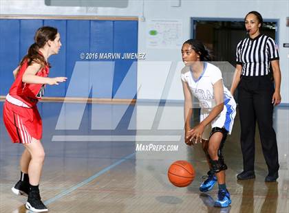 Thumbnail 3 in Harvard-Westlake vs Serra photogallery.