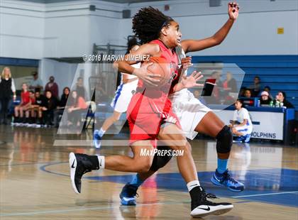 Thumbnail 1 in Harvard-Westlake vs Serra photogallery.