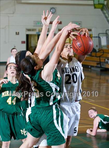 Thumbnail 2 in Mira Costa vs. Stockdale (Santa Barbara Tournament of Champions) photogallery.