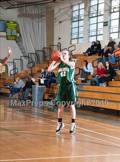 Thumbnail 2 in Mira Costa vs. Stockdale (Santa Barbara Tournament of Champions) photogallery.