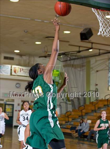 Thumbnail 1 in Mira Costa vs. Stockdale (Santa Barbara Tournament of Champions) photogallery.