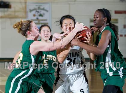 Thumbnail 3 in Mira Costa vs. Stockdale (Santa Barbara Tournament of Champions) photogallery.