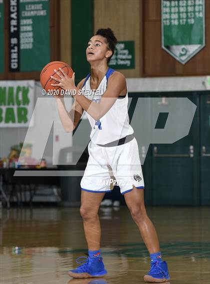 Thumbnail 1 in Folsom vs. Mission Hills (MLK Showcase) photogallery.
