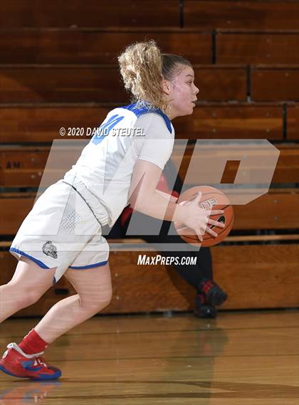 Thumbnail 3 in Folsom vs. Mission Hills (MLK Showcase) photogallery.