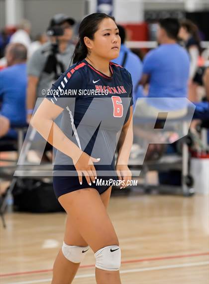 Thumbnail 1 in Desert Hills vs. Beckman (Nike Tournament of Champions) photogallery.