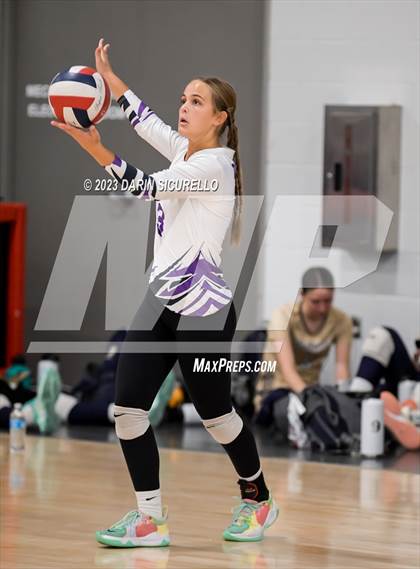 Thumbnail 3 in Desert Hills vs. Beckman (Nike Tournament of Champions) photogallery.