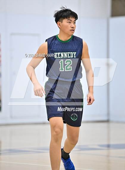 Thumbnail 2 in Kennedy vs Alameda photogallery.