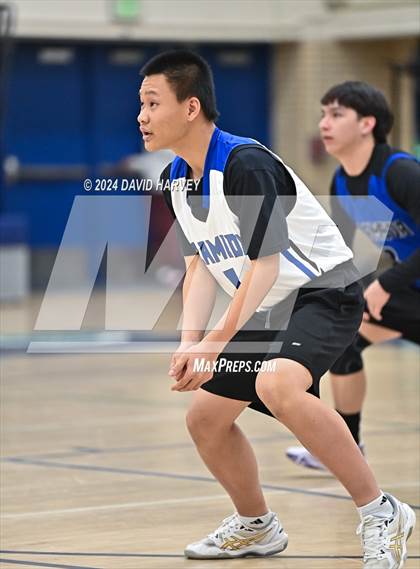 Thumbnail 3 in Kennedy vs Alameda photogallery.
