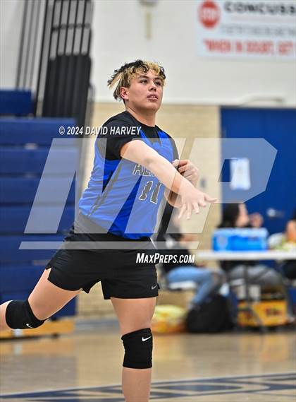 Thumbnail 1 in Kennedy vs Alameda photogallery.