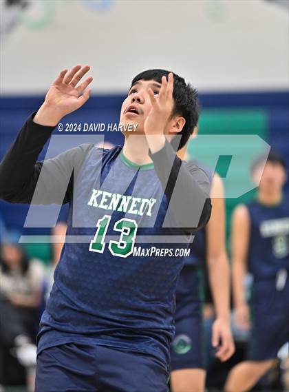 Thumbnail 2 in Kennedy vs Alameda photogallery.