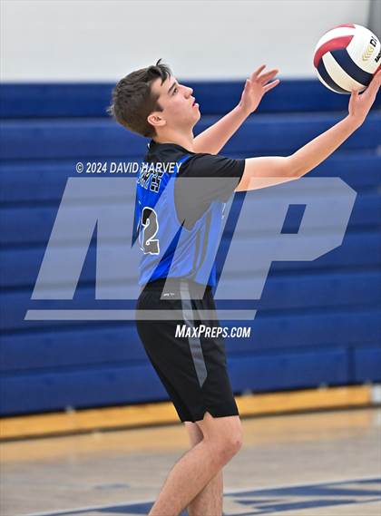 Thumbnail 3 in Kennedy vs Alameda photogallery.