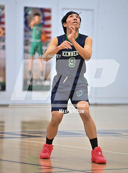 Thumbnail 2 in Kennedy vs Alameda photogallery.